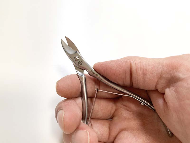 ドイツ製 軽い力で良く切れるニッパー型爪切りばさみ | 産経ネットショップ