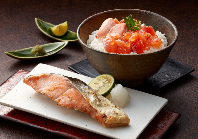 小樽共和食品 北海道産 新巻鮭&鮭といくらのルイベ漬セット 1セット