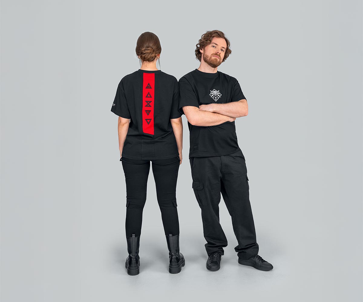 THE WITCHER（ウィッチャー） “Signs” ヘビーウェイト刺繍Tシャツ 1枚