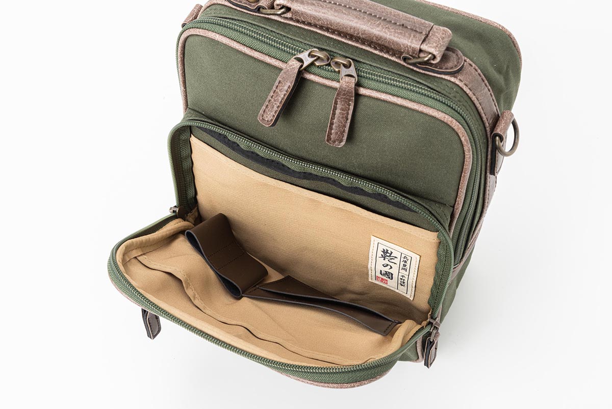 MADE IN 豊岡。“旅に重宝する”鞄の國 帆布ショルダーバッグ