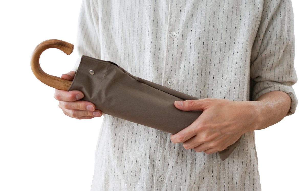 夏の日差し、熱中症対策に!男性におすすめの高機能日傘