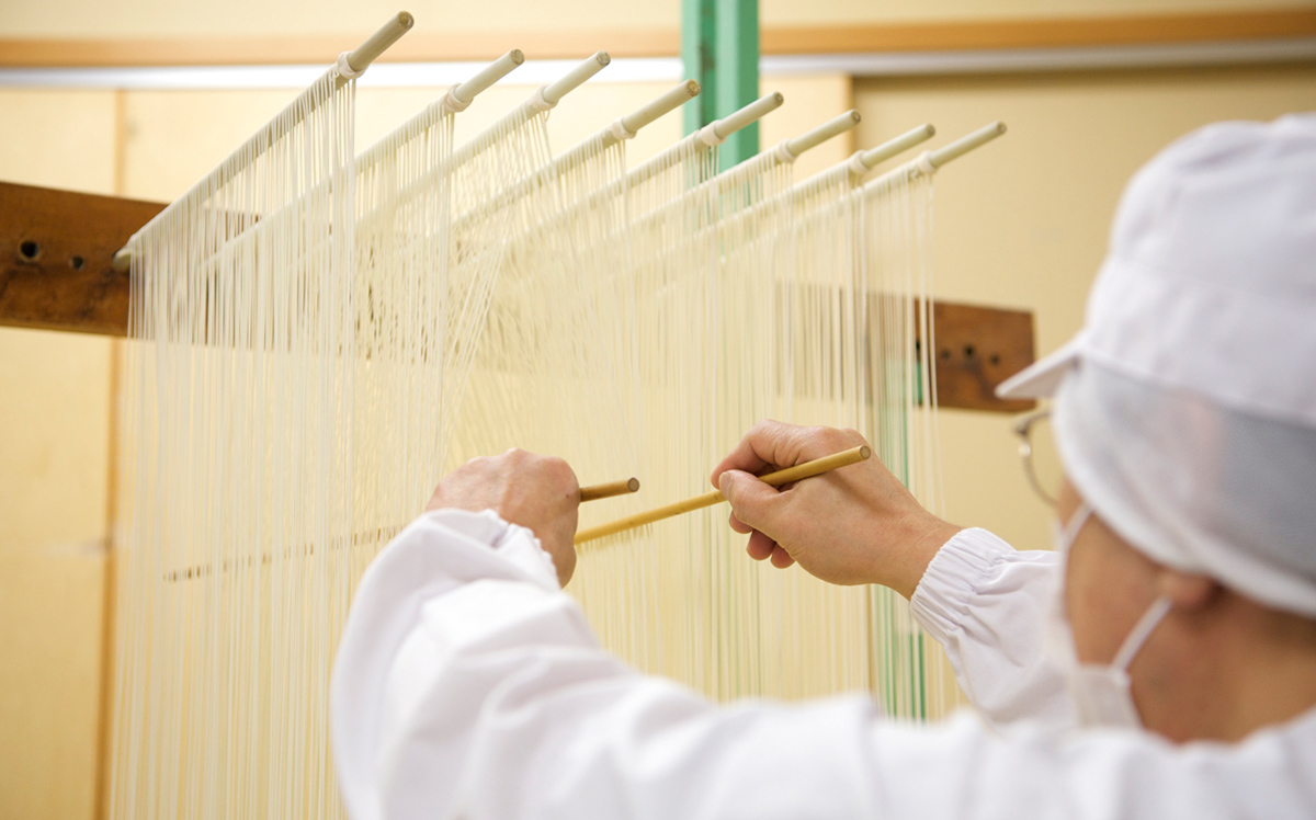 期間限定値下げ!秋田県名産「稲庭うどん」の訳あり品がお買い得