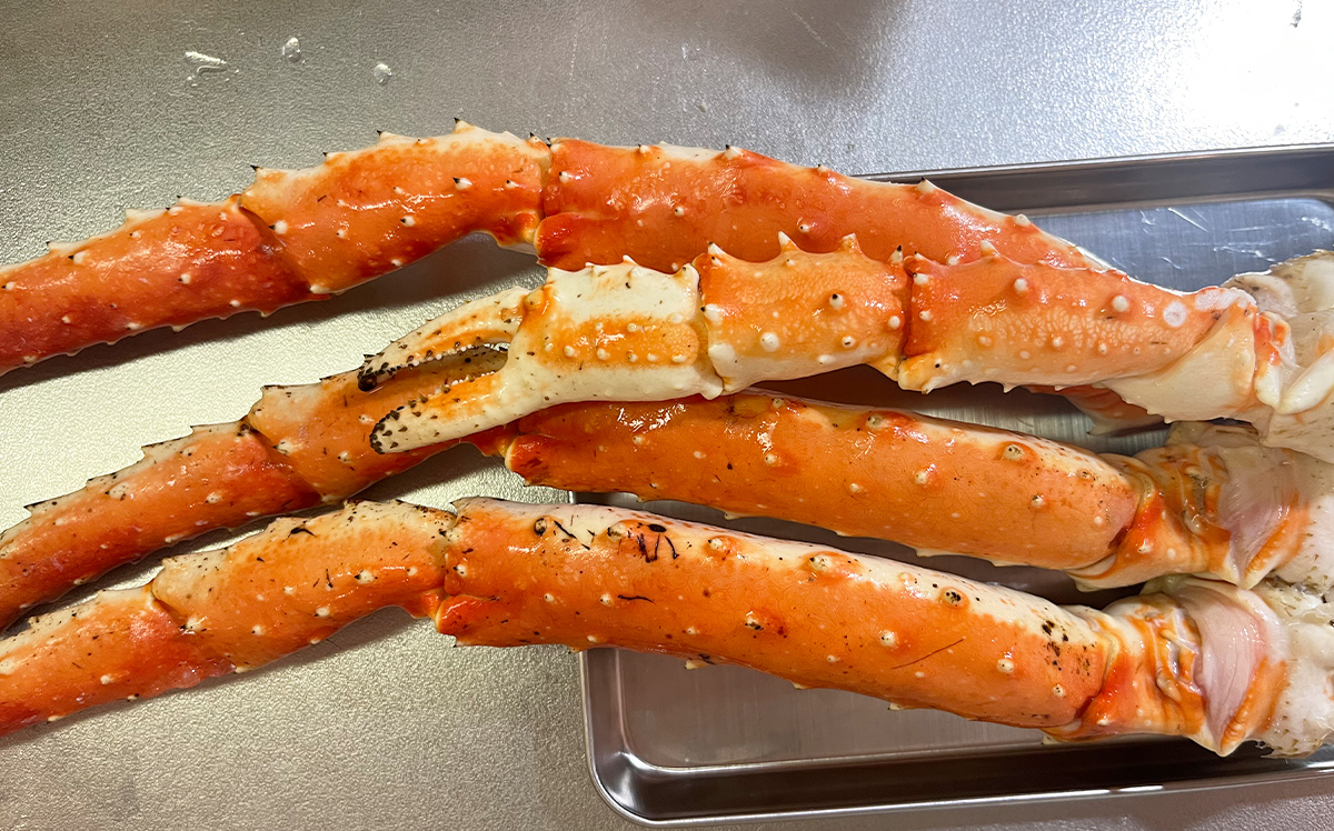 カニの王様「たらばガニ」殻付きだけど簡単に食べられて大満足!