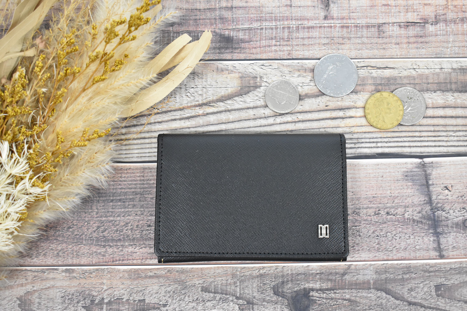 英国王室御用達ブランド「DAKS(ダックス)」に新作「Luster(ラスター)」シリーズの財布各種が登場