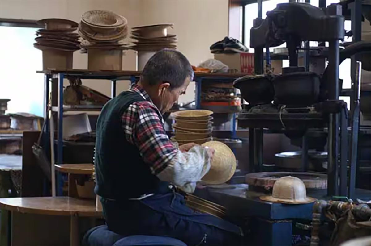 140年以上愛される「田中帽子店」の麦わら帽子から今夏の新モデルが登場